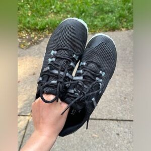 Merrell Women’s Trail Glove Barefoot Sneaker Shoe EUC Size 9